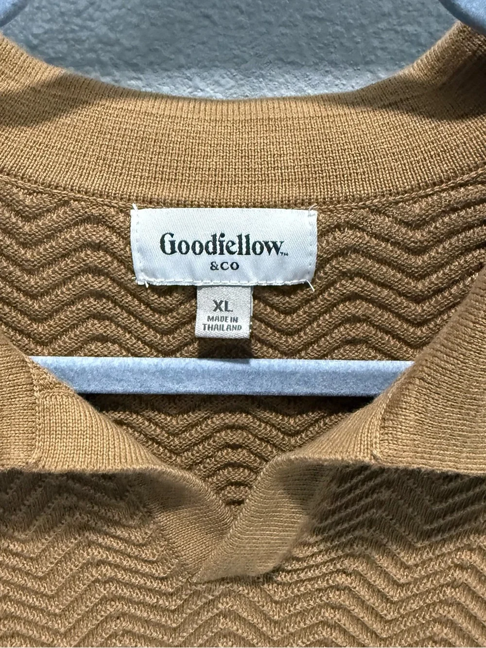 Goodfellow & Co Men's V-Neck Brown long sleeve Sweater size XL